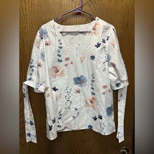 Women’s Size Large Light Weight Blouse Flowers Open arm Sleeve Ties